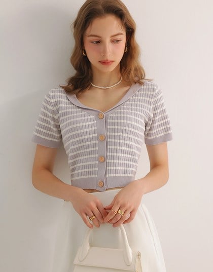 Cropped Knit Top with Striped Pattern and Sailor Collar