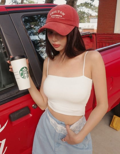 Basic Ribbed Slim Strap Crop Cami Top