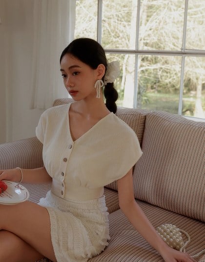Crinkled Knit Button Front V Neck Top with Cinched Waist Detail