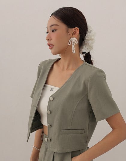 Tailored V Neck Button Front Short Sleeve Cropped Blazer Top