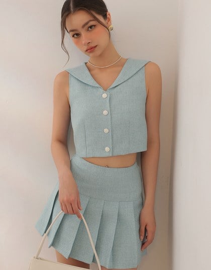 Textured Sailor Collar Sleeveless Button Up Cropped Top