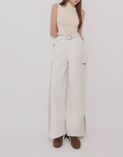 Frayed Hem Wide Leg Jeans Denim Pants with Distressed Detail