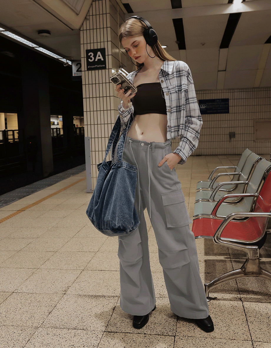 Drawstring Waist Wide Leg Cargo Pants with Pockets