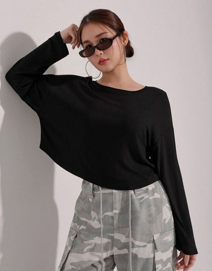 Basic Crew Neck Knit Fitted Long Sleeve Crop Top
