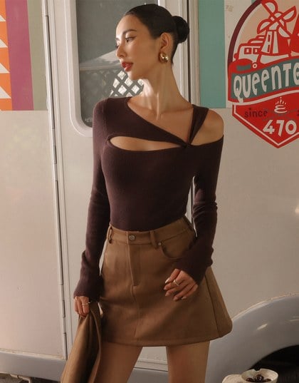 Asymmetrical Cut Out Ribbed Knit Long Sleeve Top