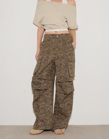 Drawstring Waist Wide Leg Cargo Pants (Camo Print/Leopard Print)