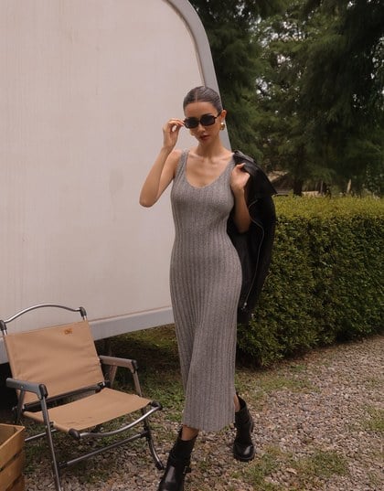 Ribbed Knit U Neck Sleeveless Maxi Dress