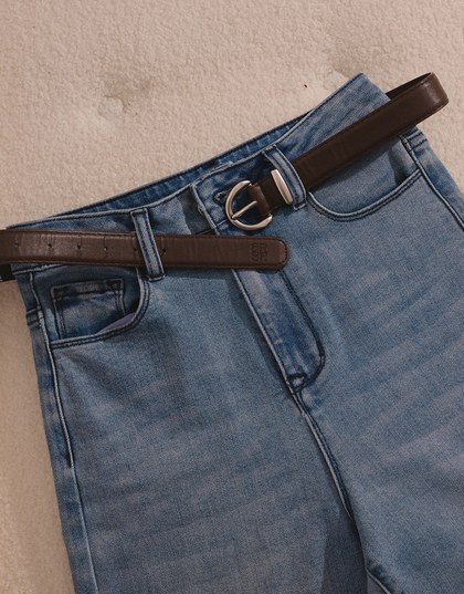 【Ling Cheng Design】Minimal Round Buckle Belt with AIR SPACE Logo Embroidered