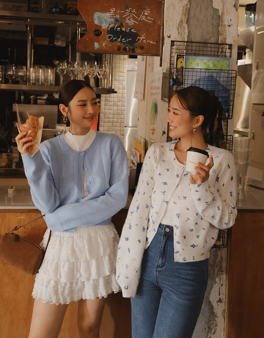 【Ling Cheng Design】Classic Crew Neck Buttoned Knit Cardigan