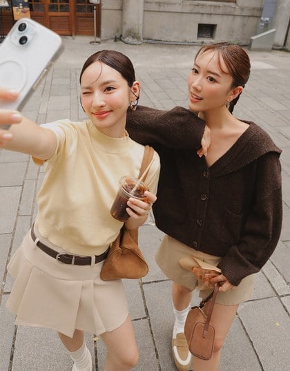【Ling Cheng Design】Mock Neck Short Sleeve Fitted Ribbed Knit Top