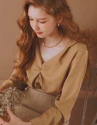 Minimalist Knot Notch Neck Blouse