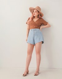 Button-Up Arcuates Denim Shorts