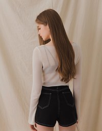 Chic Arcuates Denim Shorts