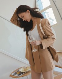 Edgy Smart Suit Blazer(With Detachable Shoulder Pads)
