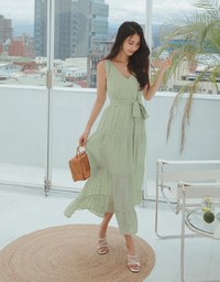Subtle Plaid Tiered Maxi Dress (With Sash)