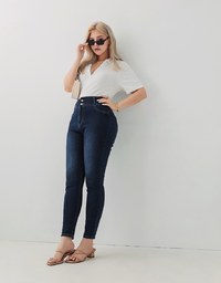 No Filter Shape-Up Slimming Skinny-Fit Denim Pants 2.0 (With Butt Padding)
