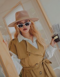 Modern Twist Sleeveless Trench Coat (With belt)