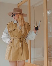 Modern Twist Sleeveless Trench Coat (With belt)