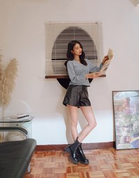 Modern Chic Buttoned Peplum Top