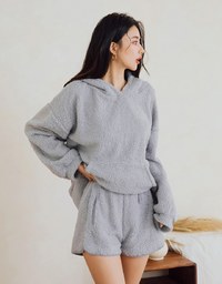Elevated Casual Teddy Bear Pocket Hoodie
