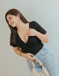 Finest Minimalistic Deep-V Puffy Crop Top