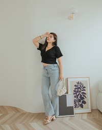 Finest Minimalistic Deep-V Puffy Crop Top