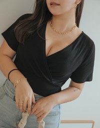 Finest Minimalistic Deep-V Puffy Crop Top