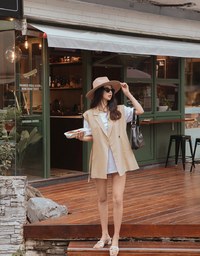 Edgy Smart Sleeveless Suit Vest (With Belt)