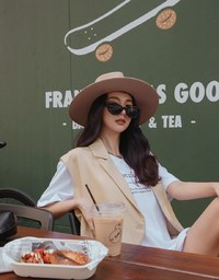 Edgy Smart Sleeveless Suit Vest (With Belt)
