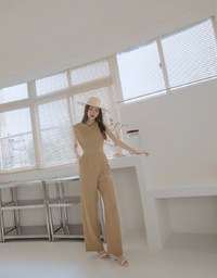 Edgy Smart Sleeveless Jumpsuit (With Shoulder Pads)