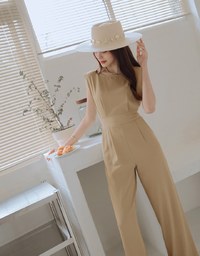 Edgy Smart Sleeveless Jumpsuit (With Shoulder Pads)