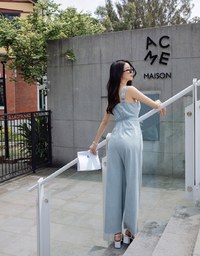 Très Chic Pinafore Denim Jumpsuit