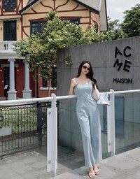 Très Chic Pinafore Denim Jumpsuit