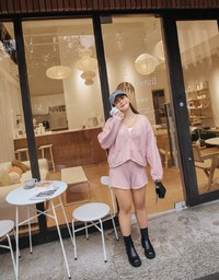Laidback V Neck Loose Knit Short Set