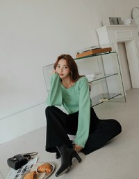 U Neck Woolen Loose Crop Top