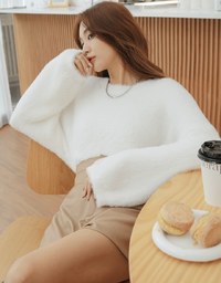 Loose Plush Knit Crop Top