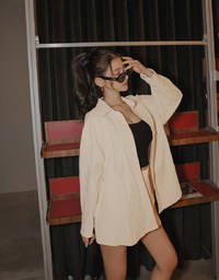 素面燈芯絨寬版襯衫