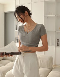 V Neck Crop Knitted Top