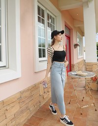 Thin Strap Dimensional Line Camisole (With Bra Padding)