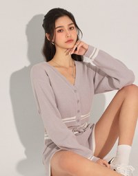V-Neck Rolled Hem Knitted Top