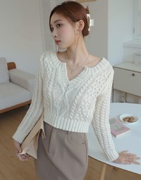 V Neck Braided Knit Top