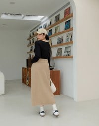 ウォッシュ加工スリットデニムロングスカート