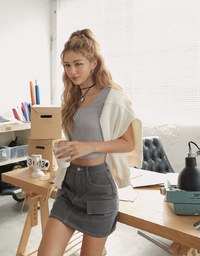 Square-Neck Straight Line Top