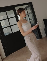 Seamless Jelly Stitch Detail and Thin Straps Bra Top