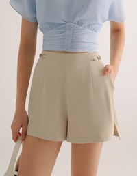 High Waist Chain Accent Pleated Tailored Shorts