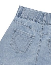 Cooling Fabric Double Button Jeans Denim Shorts with Heart Pocket Stitching