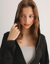 Cooling Fabric Fitted Zip-Up Hooded Jacket with Pockets Detail