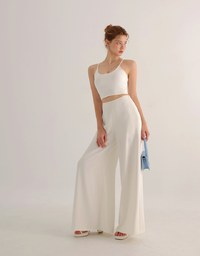 U Neck Sculpting Spaghetti Strap Cami Padded Top with Cross Strap Back Detail