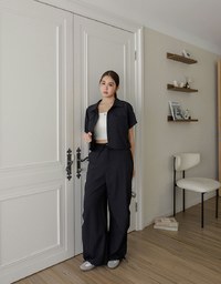 Soft Crinkle Fabric Cropped Shirt with Front Flap Pockets