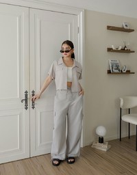 Soft Crinkle Fabric Cropped Shirt with Front Flap Pockets